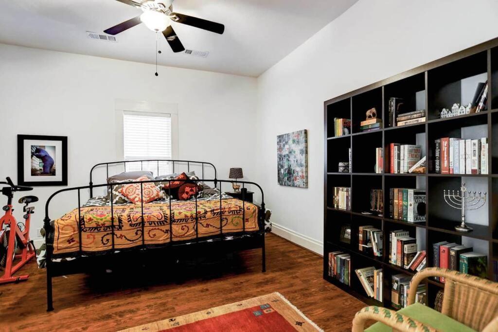 Artsy Heights House: Walk To Food-Bars-Shops-Trails, Kids & Pet Friendly Villa Houston Bagian luar foto